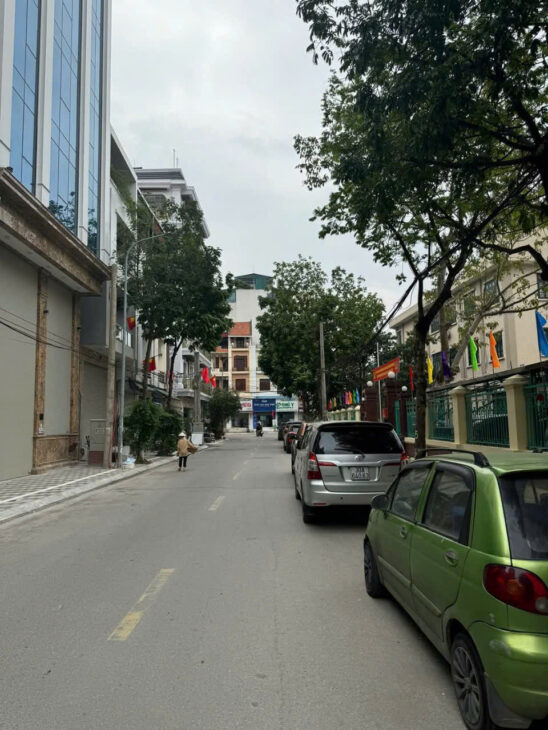 Bán nhà 151m², 3 tầng, 5PN, 5WC, An Dương Vương, Tây Hồ – 17 tỷ