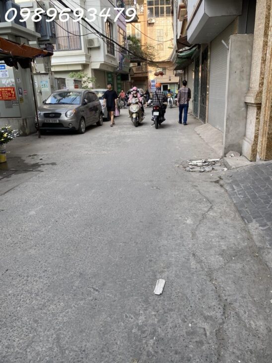 Nhà đẹp đón tết, Giá 7.8 tỷ Khương Trung, Thanh Xuân, 40m, 4 tầng, cách ô tô 15m, gần Hồ, an sinh