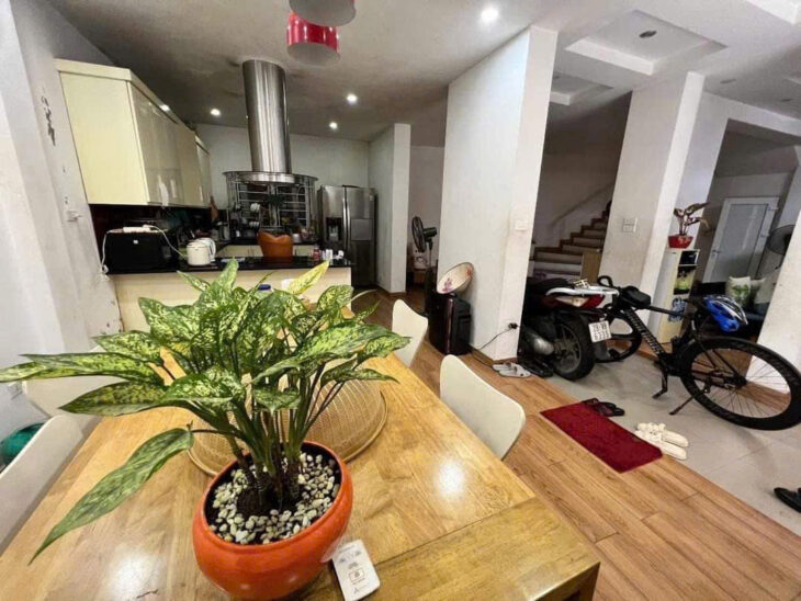 SIÊU PHẨM LÕI ĐỐNG ĐA – NGÕ OTO ĐỖ CỬA – NGÕ THÔNG KINH DOANH 21,5 Tỷ Nguyễn Phúc Lai 74m, 4 tầng,