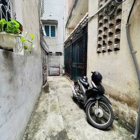 SIÊU HOT ĐỘI CẤN – BA ĐÌNH- 75M2 x 3T – MT 6M – 11.5 TỶ – GẦN PHỐ – CHỦ THÀNH ĐẠT