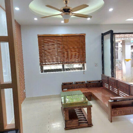 BÁN NHÀ THƯỢNG THANH- LONG BIÊN. DIỆN TÍCH 33M, MẶT TIỀN RỘNG NHÀ 5 TẦNG THIẾT KẾ HIỆN ĐẠI. NGÕ