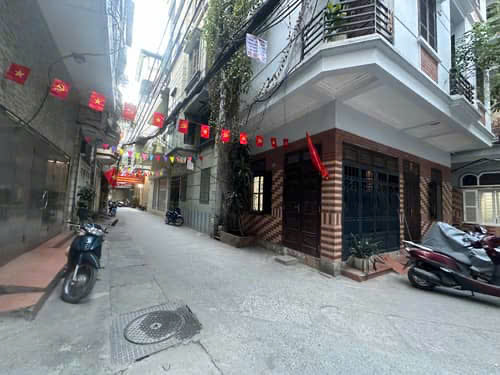 PHỐ VIP ĐỘI CẤN – BA ĐÌNH – DT 45M2 X5T – MT4,5M – 11,5TỶ – Ô TÔ ĐỖ CỬA – GẦN PHỐ