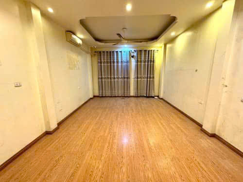 PHỐ VIP ĐỘI CẤN – BA ĐÌNH – DT 45M2 X5T – MT4,5M – 11,5TỶ – Ô TÔ ĐỖ CỬA – GẦN PHỐ