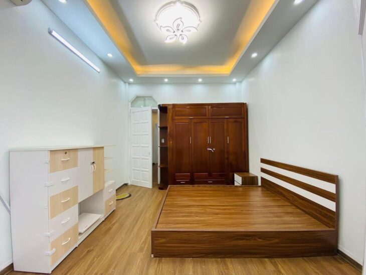 KHU PHÂN LÔ QUÂN ĐỘI HOÀNG VĂN THÁI 50M2 X 4 TẦNG – GIÁ 13 TỶ