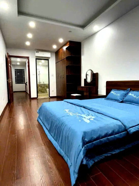 NHÀ MỚI- PHÂN LÔ PHỐ NGỌC THỤY- LONG BIÊN 45M2, 5 TẦNG, 7.9 TỶ.Ô TÔ ĐỖ CỬA.