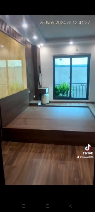 Hàng hiếm tại ngõ 924 Nguyễn Khoái- Hoàng Mai, 5 tầng cách đường oto chỉ 20m