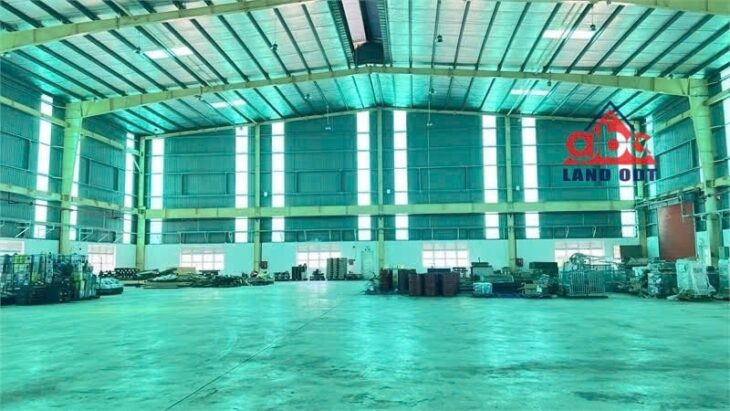 xưởng sản xuất phù hợp hành nghề cơ khí, chế tạo công nghệ cao. bàn giao liền