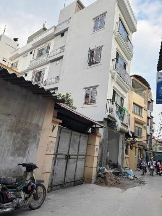 Nam Dư Nhà Mới Oto đỗ Cửa Ngõ Thông Kinh Doanh