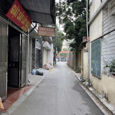 Trâu quỳ -Bán đất tặng phòng trọ-4*25 m2 -7 phòng trọ— Gía chỉ 12 ty