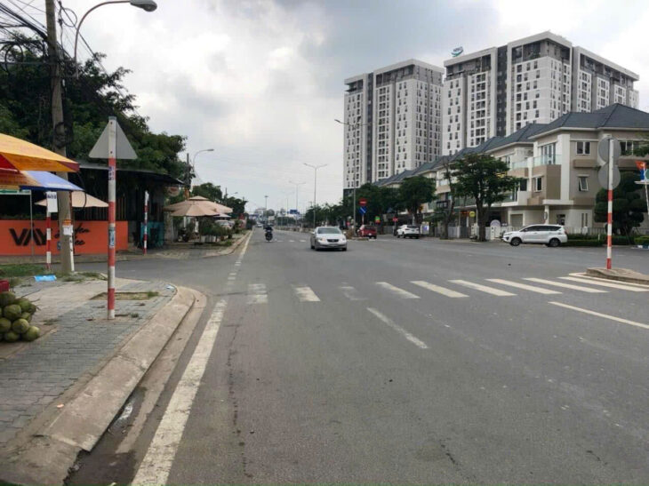 BÁN GẤP CĂN NHÀ GÓC KD: 1T2L MỚI TẠI KDC HƯNG PHÚ LIÊN PHƯỜNG Q9