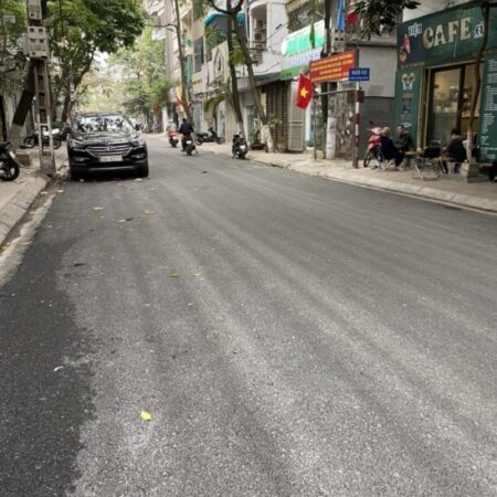 Chính chủ bán nhà ngõ Láng Hạ, Dt: 40m2 x 4 tầng, kinh doanh đường 3 ô tô tránh 13 tỷ