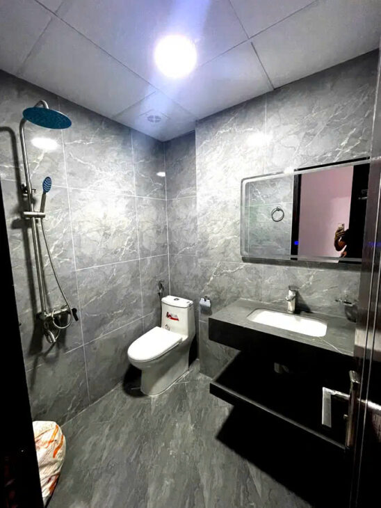 BÁN NHÀ PHỐ ĐỨC GIANG- LONG BIÊN, 35M2,5 TẦNG,MT 3.8M, 6.4 TỶ.KINH DOANH, Ô TÔ QUA.