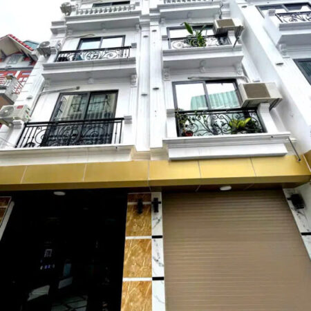 BÁN NHÀ PHỐ ĐỨC GIANG- LONG BIÊN, 35M2,5 TẦNG,MT 3.8M, 6.4 TỶ.KINH DOANH, Ô TÔ QUA.