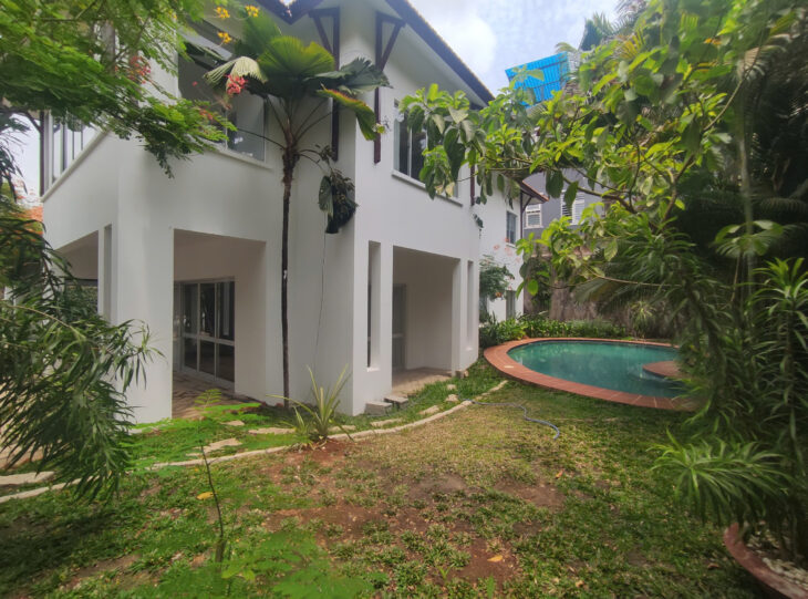 Cho Thuê Biệt Thự Bình An Quận 2, Sát Trần Não, Có Sân Vườn Và Hồ Bơi