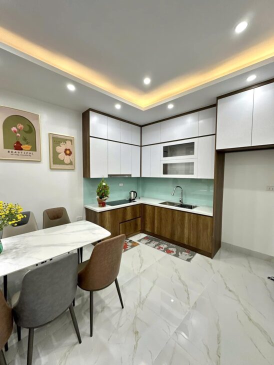 NHÀ SIÊU RẺ HOÀNG HOA THÁM, Ô TÔ – 55M2 x 4 TẦNG – 10,2 TỶ