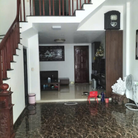 BÁN NHÀ MỚI XÂY TRÊN PHỐ LÝ THÁI TỔ,TP THÁI BÌNH 70M GIÁ CHẠM MỐC CHỈ 6.4 TỶ