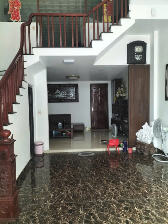 BÁN NHÀ MỚI XÂY TRÊN PHỐ LÝ THÁI TỔ,TP THÁI BÌNH 70M GIÁ CHẠM MỐC CHỈ 6.4 TỶ