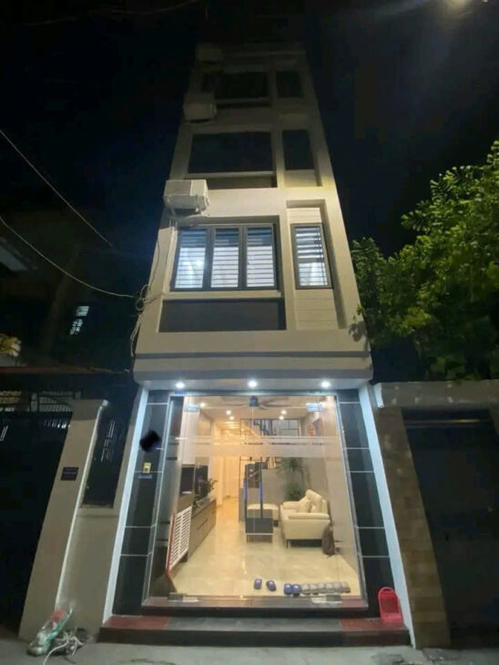 MỚI KOONG – LÔ GÓC – THANG MÁY – Ô TÔ TRÁNH – GẦN PHỐ – 6TY