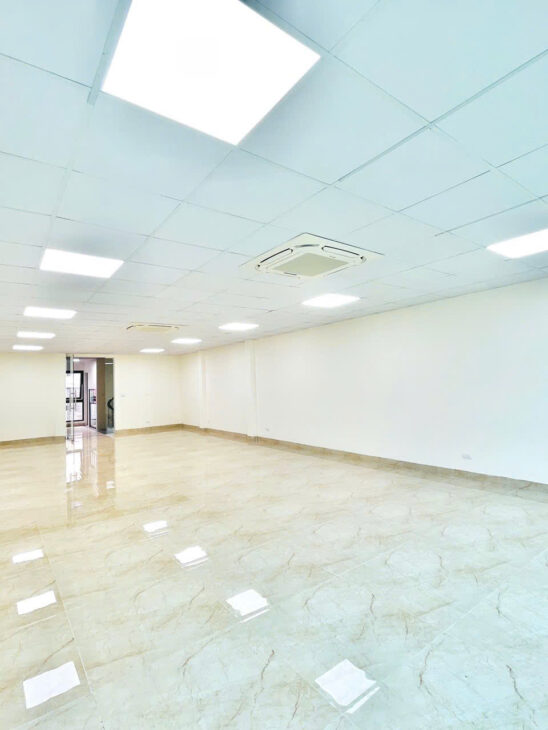 (Siêu Phẩm) Tòa VP 110m2 x 8T tại Nguyễn Cơ Thạch – Hai mặt tiền – DT 120tr/tháng – Tin Thật 100%.