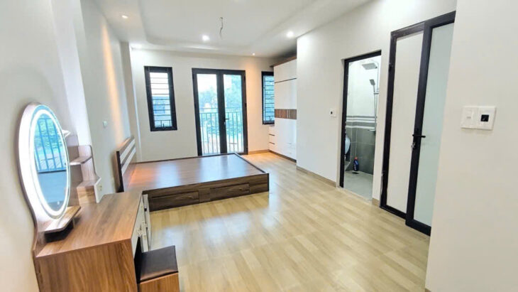 NHÀ MỚI THANH LÃM – Ô TÔ TẢI ĐỖ CỬA – THANG MÁY – NGÕ THÔNG, GẦN PHỐ – 45M2 – 5 TẦNG – NHỈNH 6 TỶ