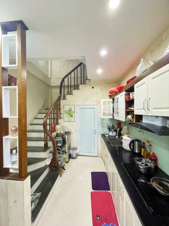 CẦN B.Á.N NHANH – NHÀ ĐẸP TRUNG TÂM LONG BIÊN – HƠN 5 T.Ỷ, NHÀ 5 TẦNG – Ô TÔ TRÁNH 30M – THOÁNG