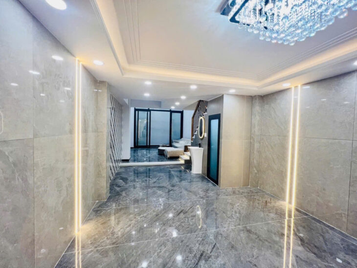 SIÊU PHẨM 6 TẦNG – XE TẢI ĐẬU CỬA – THIẾT KẾ HIỆN ĐẠI – ĐẲNG CẤP – NGAY BÊN TRƯỜNG PHAN CHU TRINH –