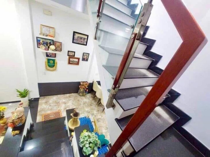 BÁN NHÀ MẶT TIỀN SỐ 7, ĐƯỜNG 6M, GẦN ĐƯỜNG 182, QUẬN 9, GIÁ TỐT, 60M2