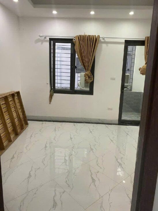 Bán nhà Phú Lương-Hà Đông,DT 35m2 x4T, MT 4m, cách mặt phố và bãi gửi xe 40m. Giá 4.8 tỷ