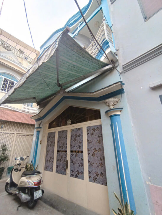 Bán nhà khu HimLam quận 7, hẻm 4m, ở ngay , 4,2m x 6m.