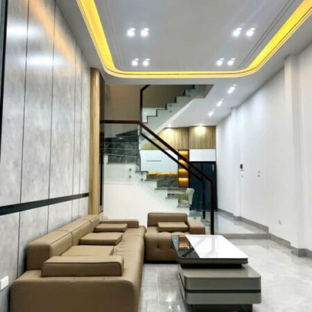 NHÀ MỚI 5 TẦNG PHỐ VIỆT HƯNG- LONG BIÊN,40M2,MT 5M, 7.3 TỶ.LÔ GÓC, NGÕ THÔNG,GẦN PHỐ.