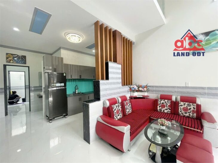 NP1089 nhà 1 lầu thiết kế hiện đại, gồm 3 phòng ngủ, với vị trí thuận lợi giao thông