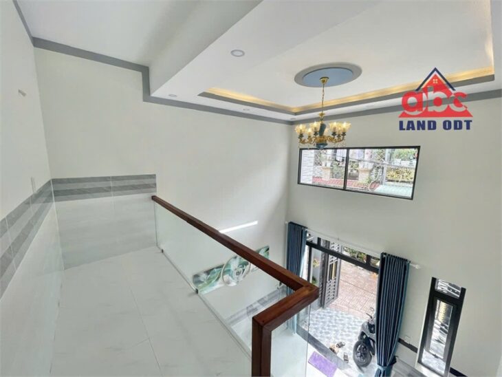 NP1089 nhà 1 lầu thiết kế hiện đại, gồm 3 phòng ngủ, với vị trí thuận lợi giao thông