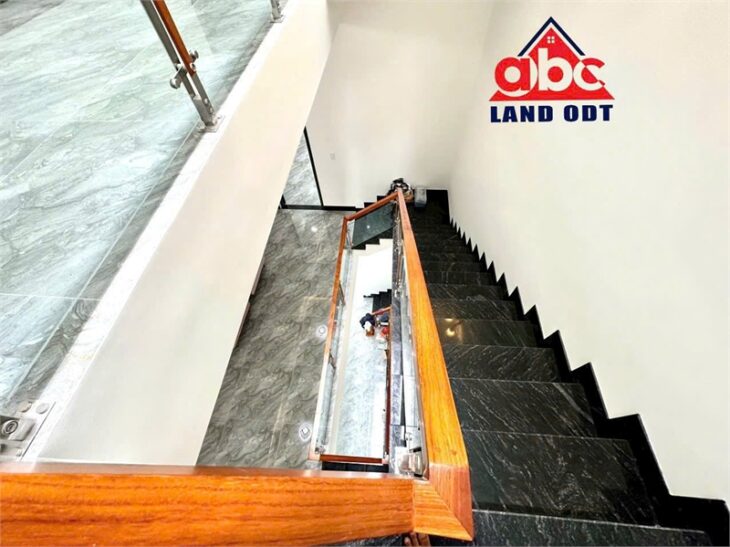 NP1090 Khu TDC Tân Biên, với hạ tầng hiện đại cây xanh. đường thông bàn cơ, dân ở kín