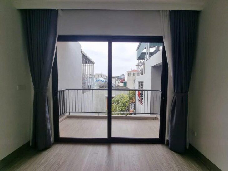 Bán nhà phố Hà Trì- Hà Đông,thang máy, DT 38m2 x 5T, nhà mới . Giá 6.6 tỷ