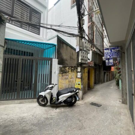 Bán nhà Phú Lương-Hà Đông,DT 37m2 x6T, MT 3.7m, cách mặt phố và bãi gửi xe 50m. Giá về 6.5 tỷ