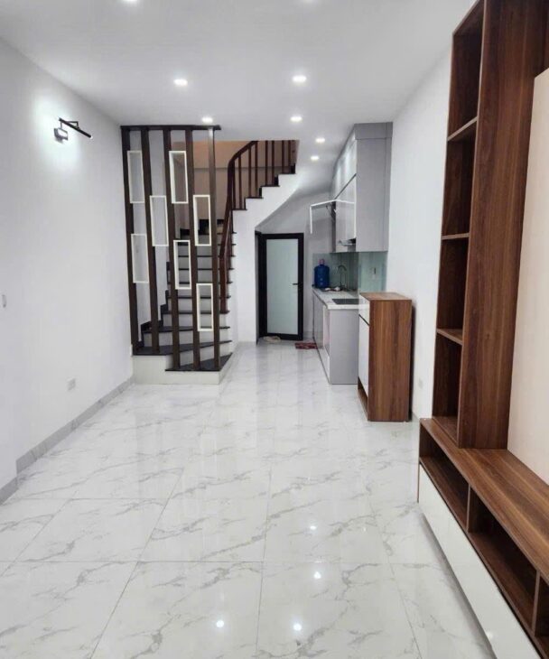 Bán nhà Phú Lương-Hà Đông,DT 37m2 x6T, MT 3.7m, cách mặt phố và bãi gửi xe 50m. Giá về 6.5 tỷ