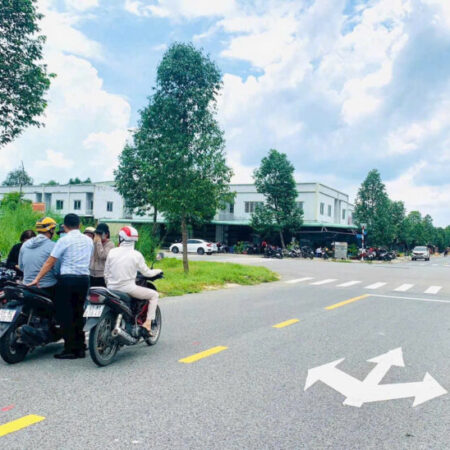 Đất 150m2 TẶNG nhà đang cho thuê 60 triệu.năm tại Chợ Bàu Bàng Bình Dương