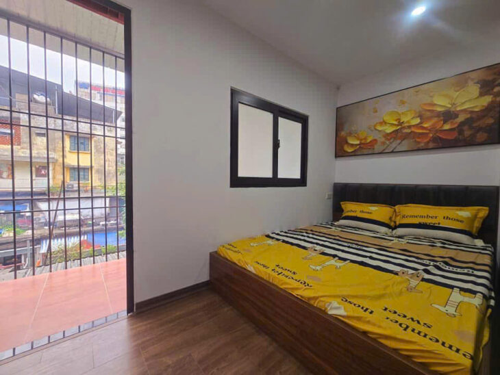 Chính chủ gửi bán tập thể tầng 3 Phương Mai, Đống Đa, đẹp hơn chung cư, nhà chia 2 gian có thể cho
