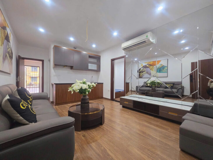 Chính chủ gửi bán tập thể tầng 3 Phương Mai, Đống Đa, đẹp hơn chung cư, nhà chia 2 gian có thể cho