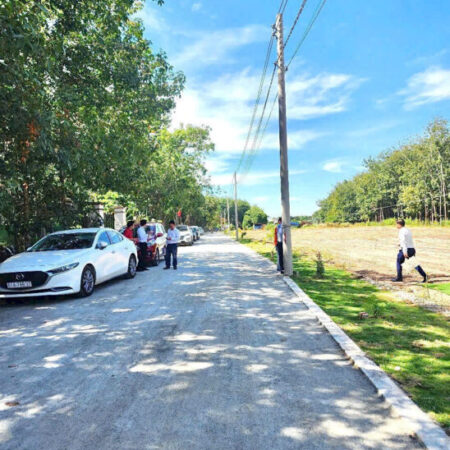 TÔI CẦN BÁN GẤP LÔ ĐẤT 250M2 CHỈ 350 TRIỆU CÔNG CHỨNG NGAY