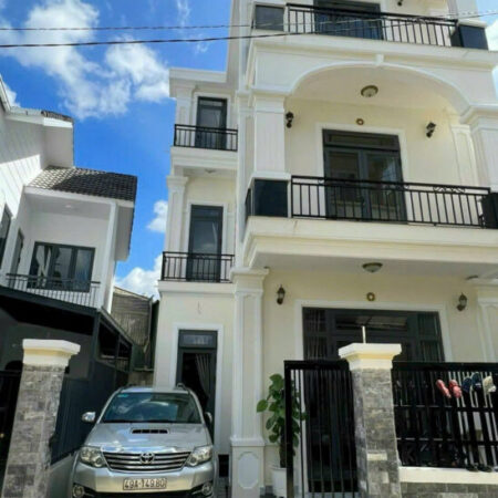 Chính chủ gửi bán căn Biệt Thự mới xây 100%