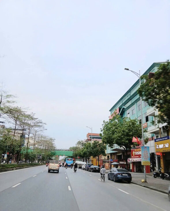 CỰC HIẾM – NHÀ NGÔ GIA TỰ – LONG BIÊN – 50M x 5 TẦNG – GIÁ HƠN 6 TỶ VỊ TRÍ CỰC ĐẸP – CÁCH 30M RA Ô