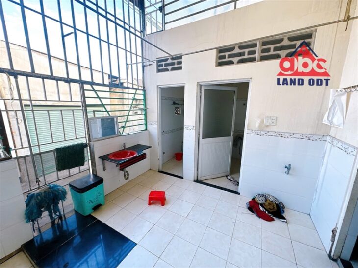 NP1095 nhà gồm 1 trệt 1 lửng với 3 phòng ngủ. tiện ích gần trường học, nhà thờ. chợ