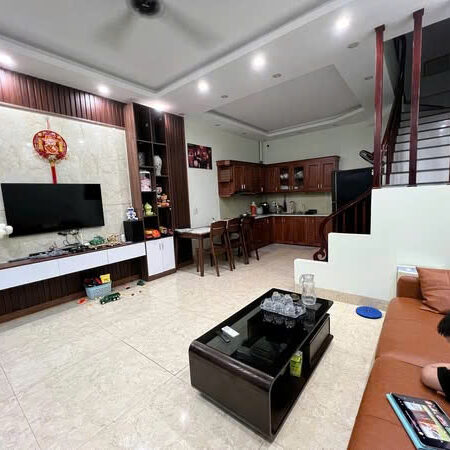 CẦN BÁN GẤP NHÀ TẠI PHƯỜNG QUANG TRUNG