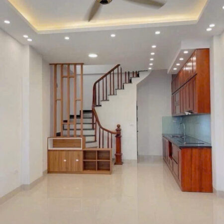 CHÚ HÙNG ĐẠI TÁ VỀ HƯU -GỬI BÁN NHÀ NGỌC THỤY, LONG BIÊN – 37M², X 5 TẦNG, NGÕ Ô TÔ ĐỖ GIÁ HƠN 6