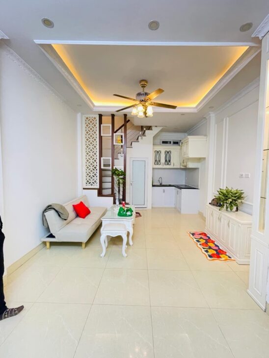Bán nhà mới đẹp dân xây 30m2, 4 tầng Phố Khương Trung – khu dân trí cao