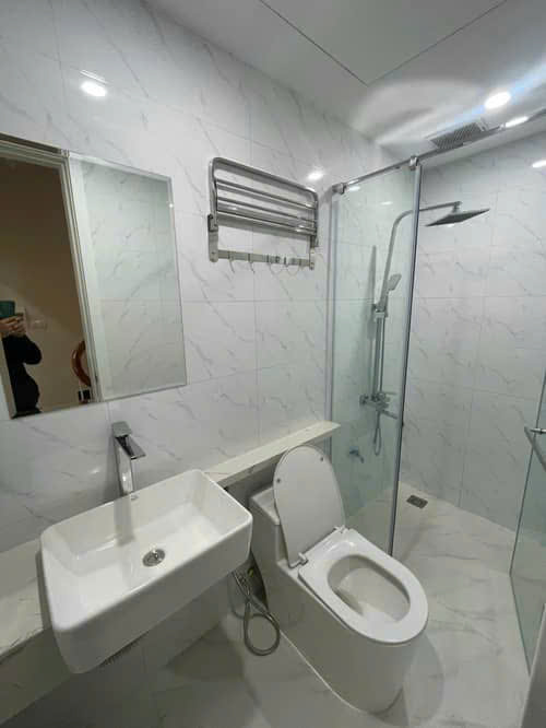 CHỈ VÀI BƯỚC CHÂN RA PHỐ, Ô TÔ TRÁNH BA ĐÌNH, GẦN TRƯỜNG, CHỢ, NHỈNH 7.15 TỶ
