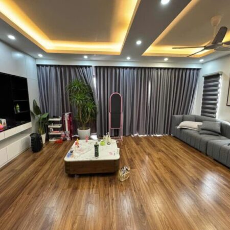 Bán nhà gần Đại học Phenikaa, Hà Đông, DT 40m2 x 4T, MT 4m , đường ô tô tránh . Giá 5.3 tỷ