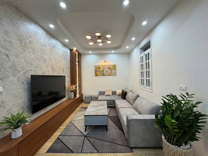 Chính chủ gửi bán chung cư Nguyễn Cơ Thạch, Mỹ Đình, 2 ngủ 2 vệ sinh, đủ nội thất đẹp, khu dân sinh
