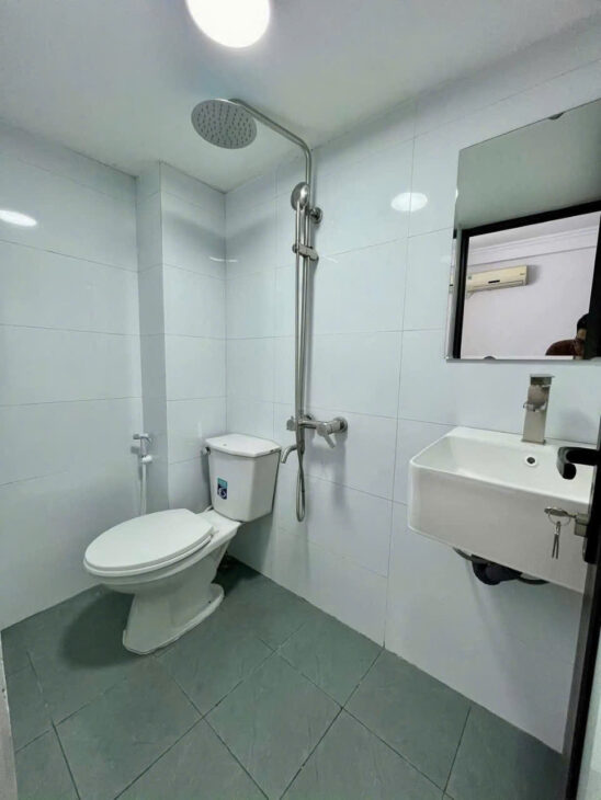 Bán nhà 18m2, 3 tầng, 3 phòng, full nội thất, Lương Yên, Hai Bà Trưng – 3.3 tỷ